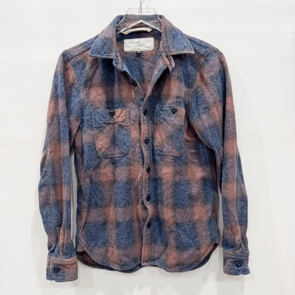 Rogue Territory BM Shirt Long Sleeve Button Down Blue Blush Ombre Plaid Medium - Picture 1 of 6